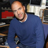 Johnny Vaughan explains how he uses his Metro